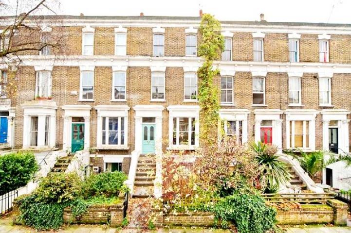 			Fantastic flat / Amazing location, 3 Bedroom, 1 bath, 1 reception Flat			 Gaisford Street, KENTISH TOWN